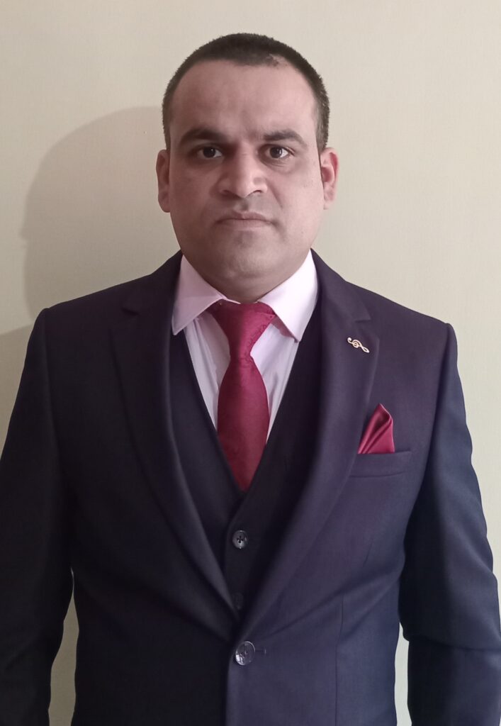 Mr. Nitin Kapoor